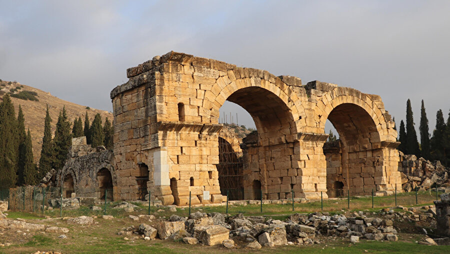 UNESCO Dünya Mirası Listesi'nde yer alıyor: Tarihi yapı yıkılma tehlikesi altında