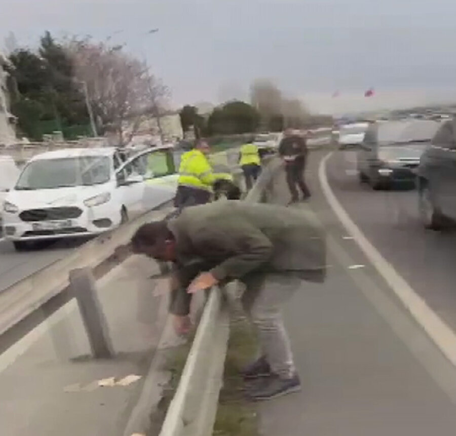 İstanbul'da 150 bin euro yola saçıldı