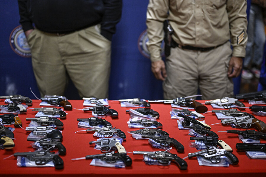 New York'ta 'silahını getirene 500 dolar' kampanyası