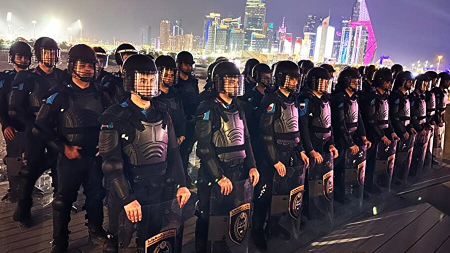 Katar'daki Türk polisleri