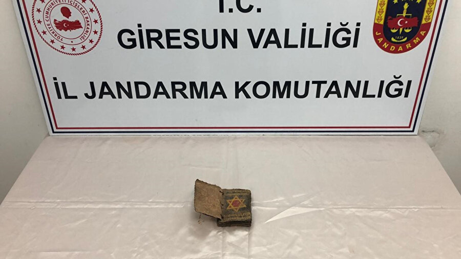 Giresun'da 700 yıllık el yazması Tevrat ele geçirildi