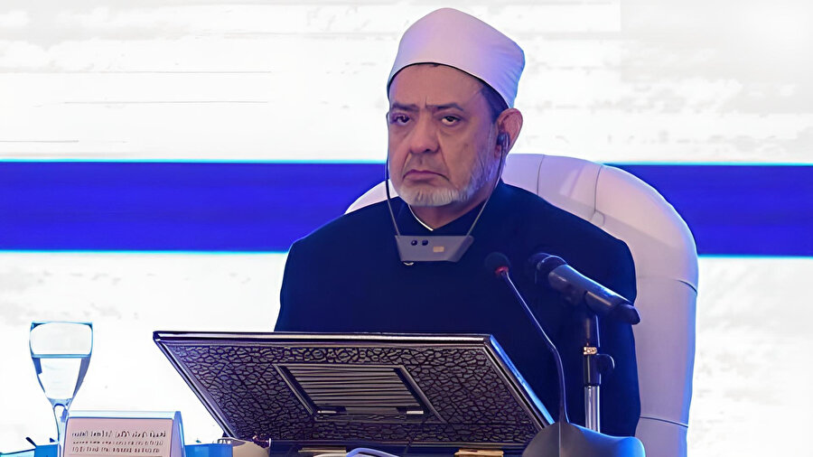 El-Ezher Kurumu Şeyhi Ahmed et-Tayyib