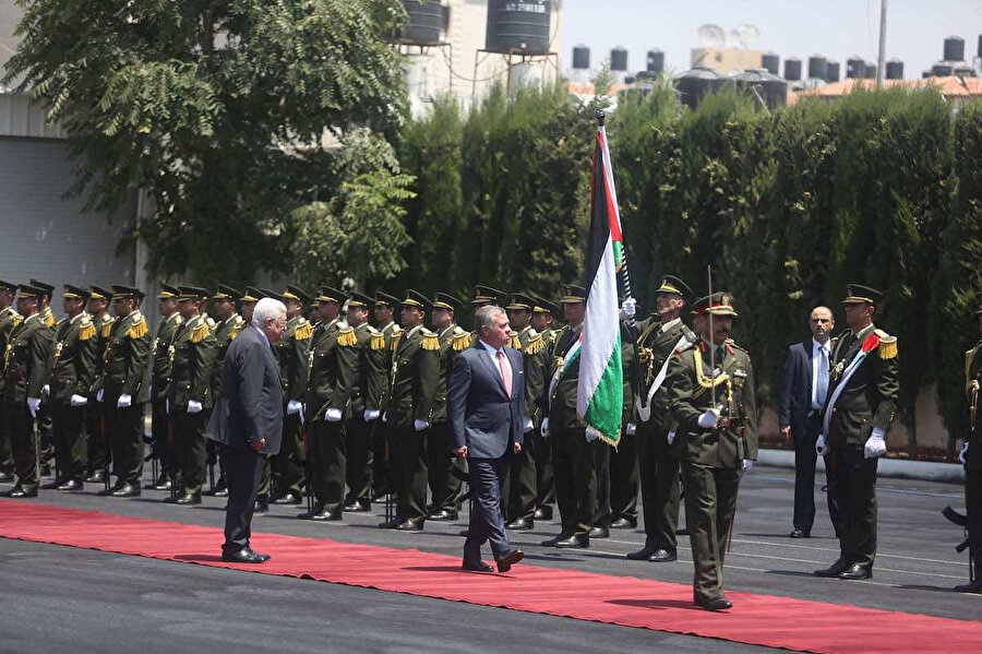 Ürdün Kralı 2. Abdullah, 5 yıl aradan sonra ilk kez işgal altındaki Batı Şeria'nın Ramallah kentini ziyaret etti.