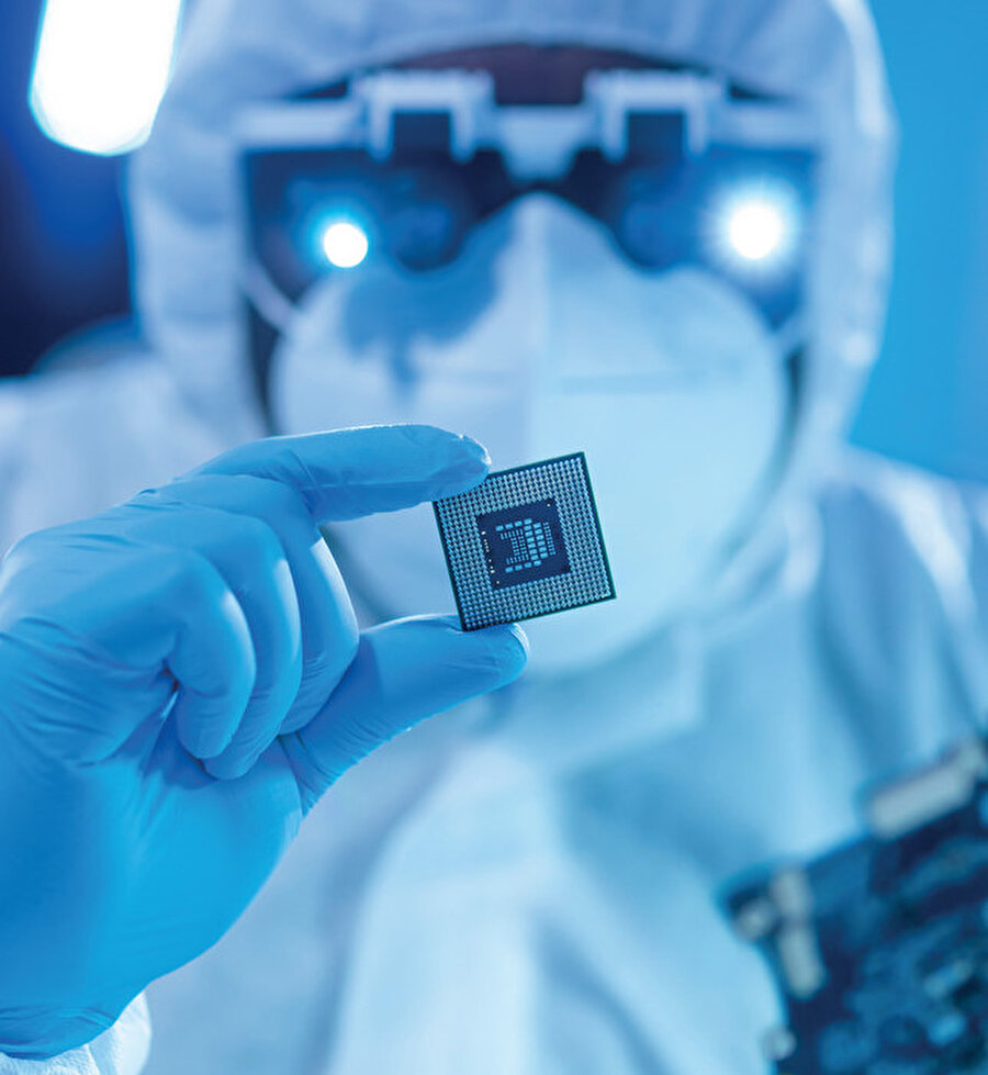 Düdenhoeffer: Almanya'da otomobil üretiminin 1974'teki petrol krizinin patlak vermesinden bu yana hiç bu kadar keskin bir şekilde düşmedi.