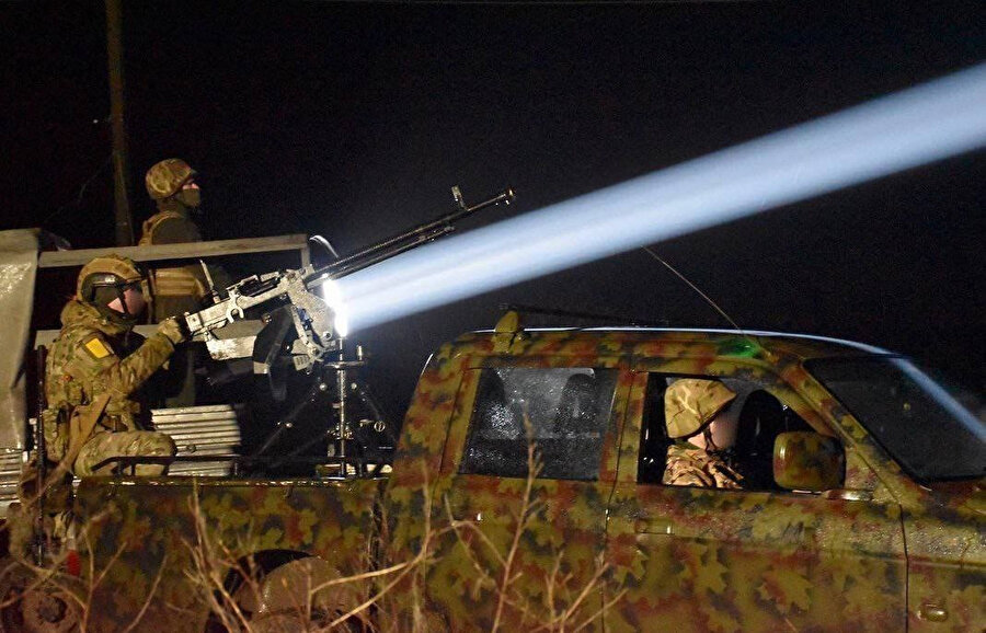 Ukrayna askerlerinin Rusya'nın kullandığı İran İHA'larını aradığı görüntüler ortaya çıktı