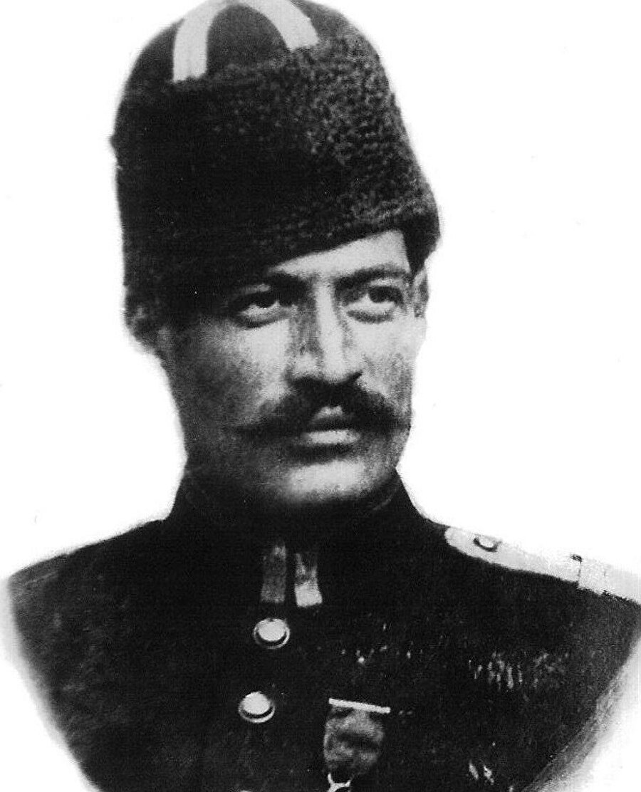 Yüzbaşı Yusuf Kenan.