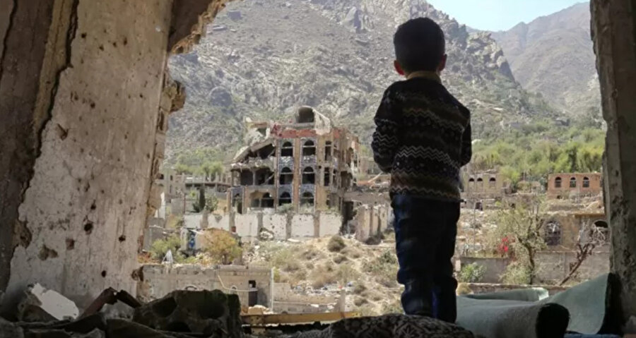 Yemen'de devam eden savaşın en büyük mağdurları yine çocuklar oldu.