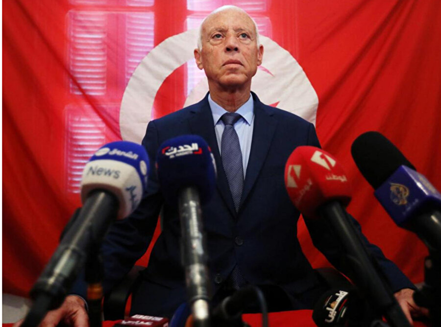 Tunus Cumhurbaşkanı Kays Said'in "olağanüstü kararları" tepki topluyor.