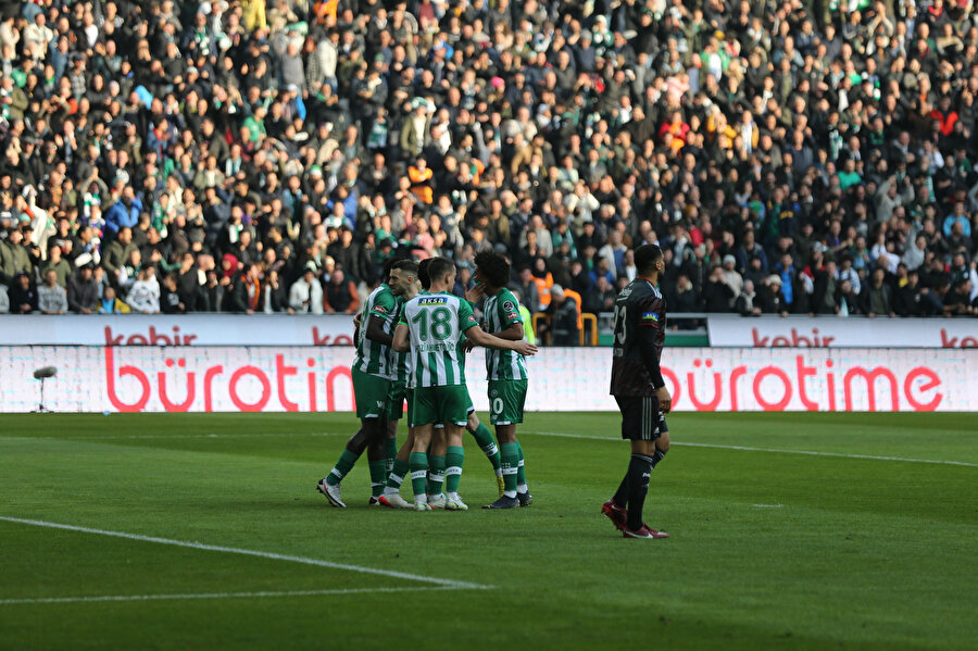 Konyaspor'un gol sevinci