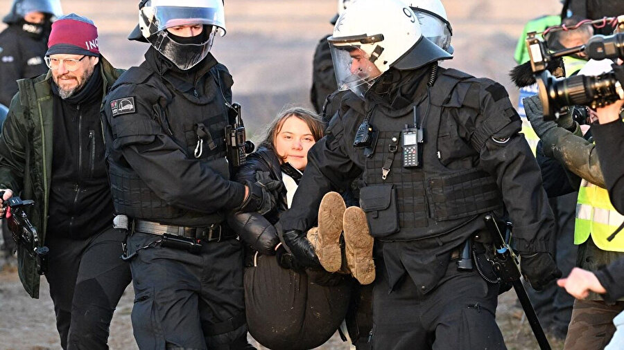 İsveçli aktivist Greta Thunberg
