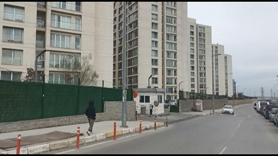 İstanbul'da üç çocuk ile babaları ölü bulundu