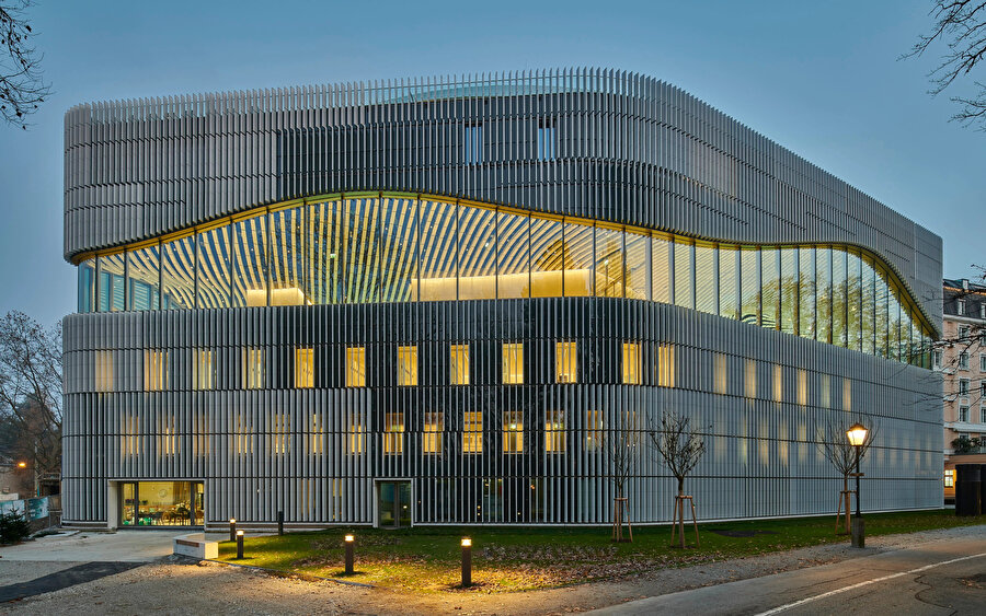  Paracelsus Bad & Kurhaus Swimming Facilities - Yüzme Spa ve Sağlıklı Yaşam Merkezi.