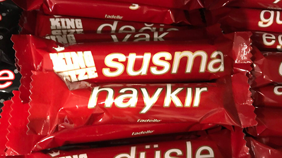 Zeytinli poğaçalar vardır