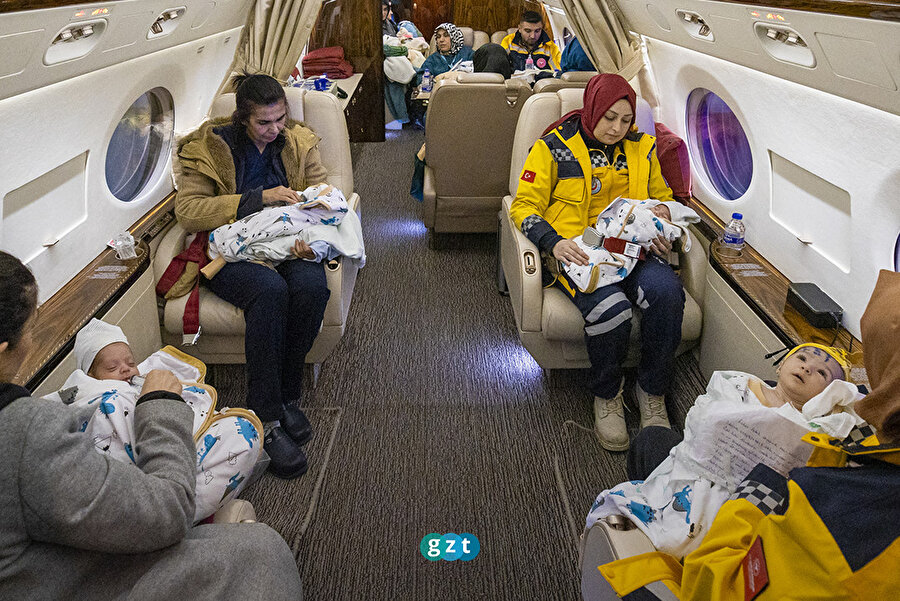 Depremzede 16 bebek Kahramanmaraş'tan Ankara'ya getirildi