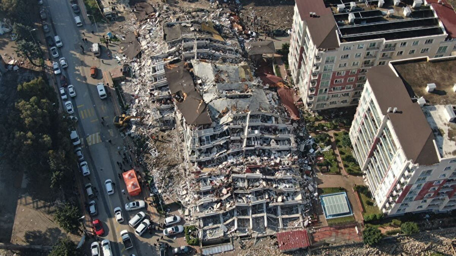 Yıkımın havadan görüntüsü