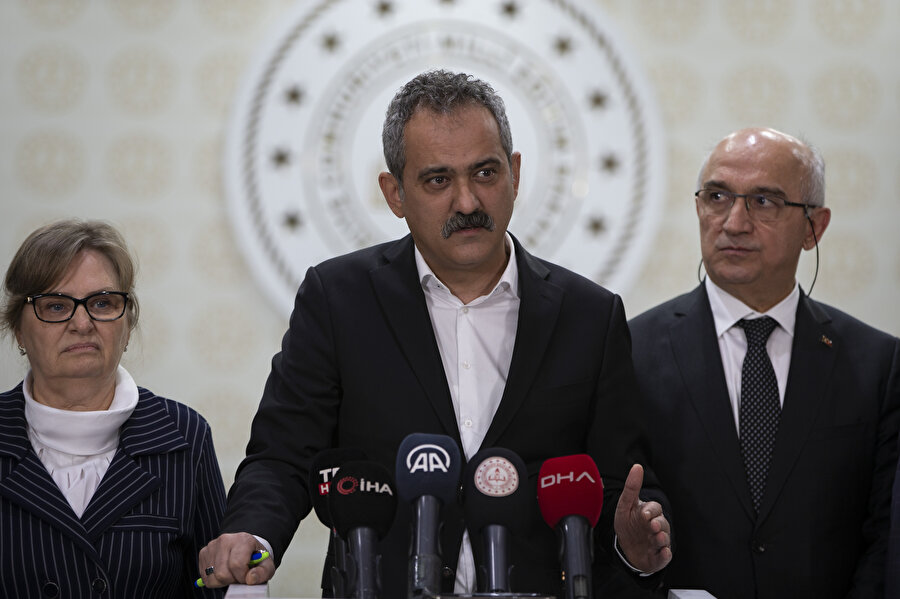 Milli Eğitim Bakanı Mahmut Özer  