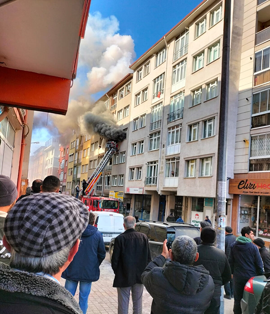 Depremden kurtuldu: Kütahya'da yangında öldü