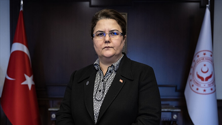 Aile ve Sosyal Hizmetler Bakanı Derya Yanık