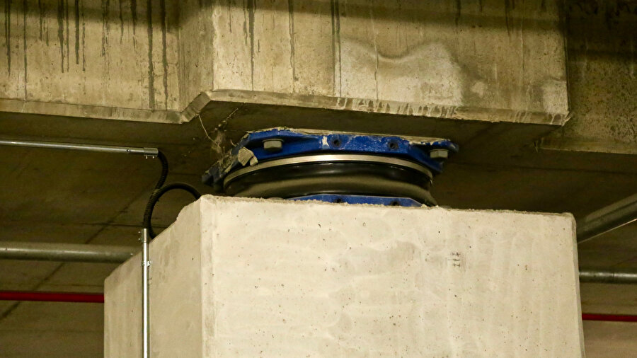 Adana Şehir Hastanesi'ndeki 1512 sismik izolatör depremin etkisini azalttı