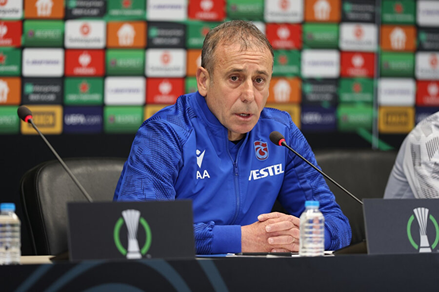 Trabzonspor Teknik Direktörü Abdullah Avcı