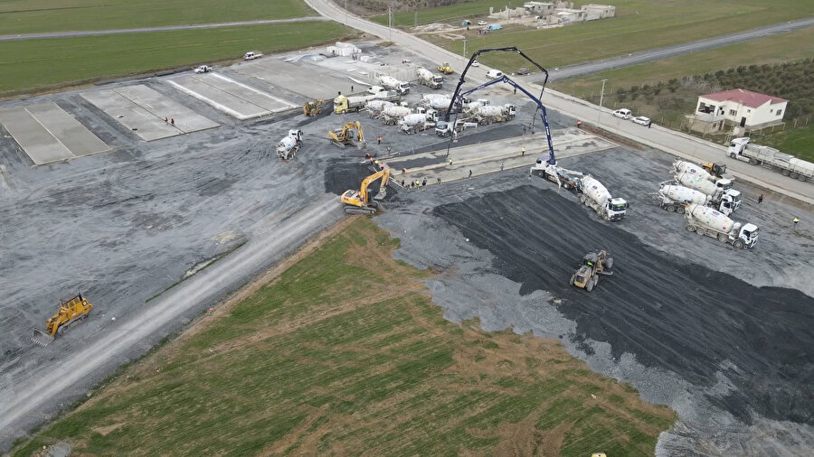 Gaziantep'te geçici barınma alanları kuruluyor