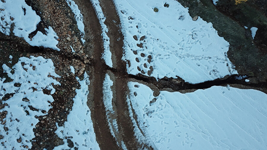 Havadan görüntülendi: Deprem bilimcilerden faylarda inceleme
