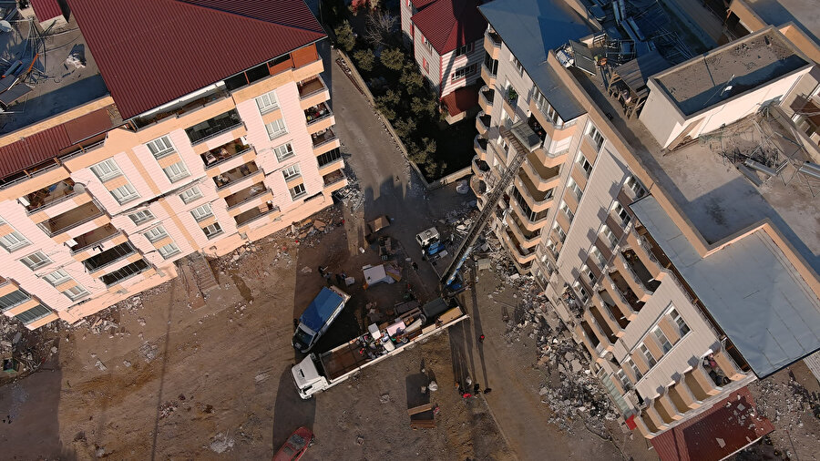 Fırsatçılar iş başında: Afetzedelerin taşınma telaşına 'deprem tarifesi'