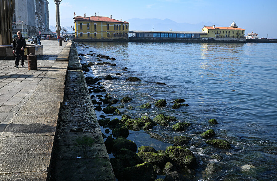 Ege Denizi'ndeki su çekilmesinin depremlerle ilgisi var mı?