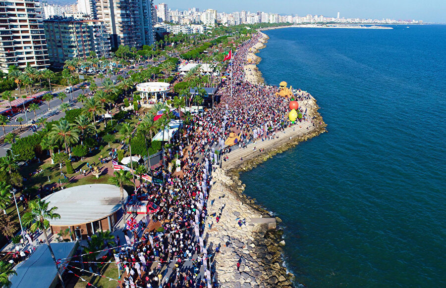 Depremden sonra nüfusu yüzde 40 artan Mersin için ortak çağrı: Özel destek sağlanmalı