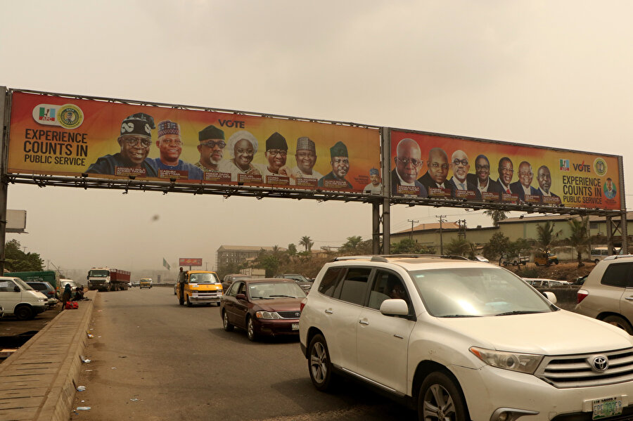 Nijerya'da seçim posterleri