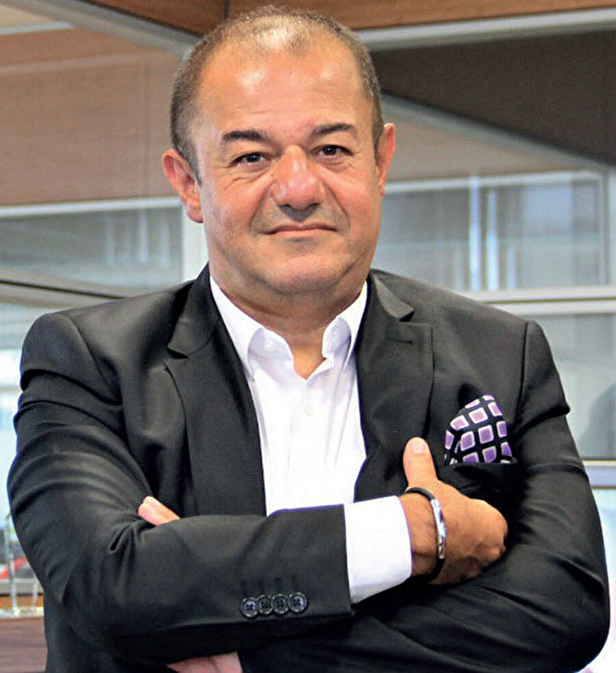 Dr. Hakan Çınar.
