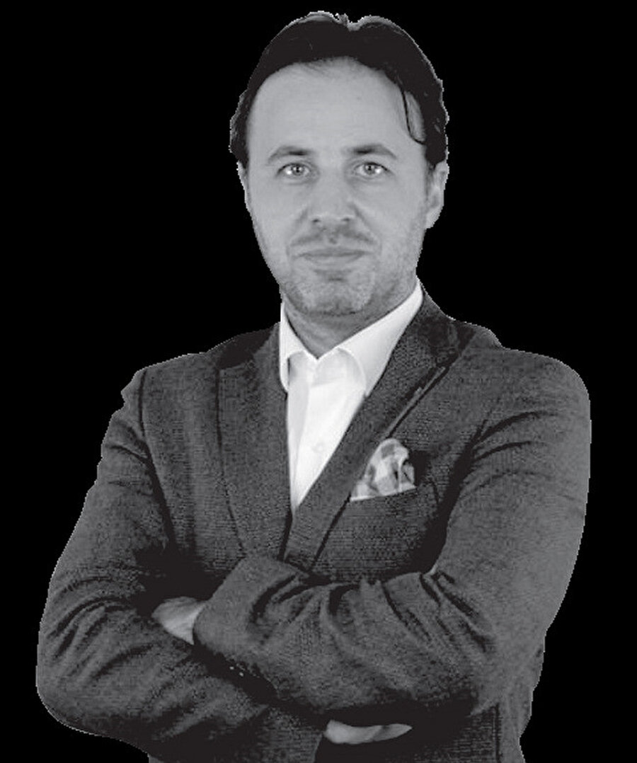 Yeminli Mali Müşavir Hakkı Sayan.