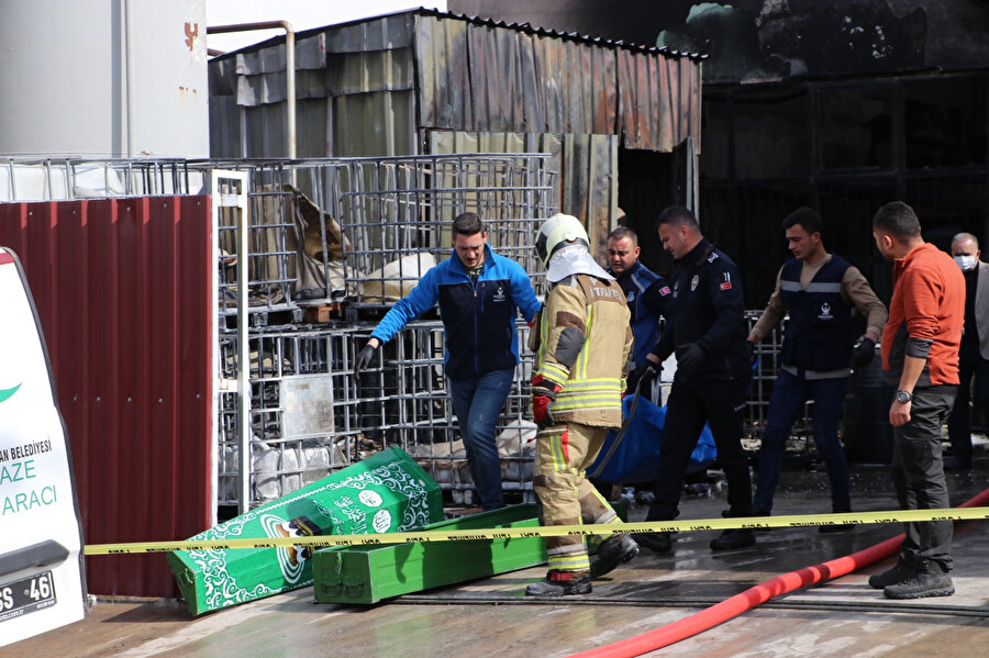 Ankara'da kimyasal madde dolum fabrikasında yangın: Bir kişi öldü, üç kişi yaralandı