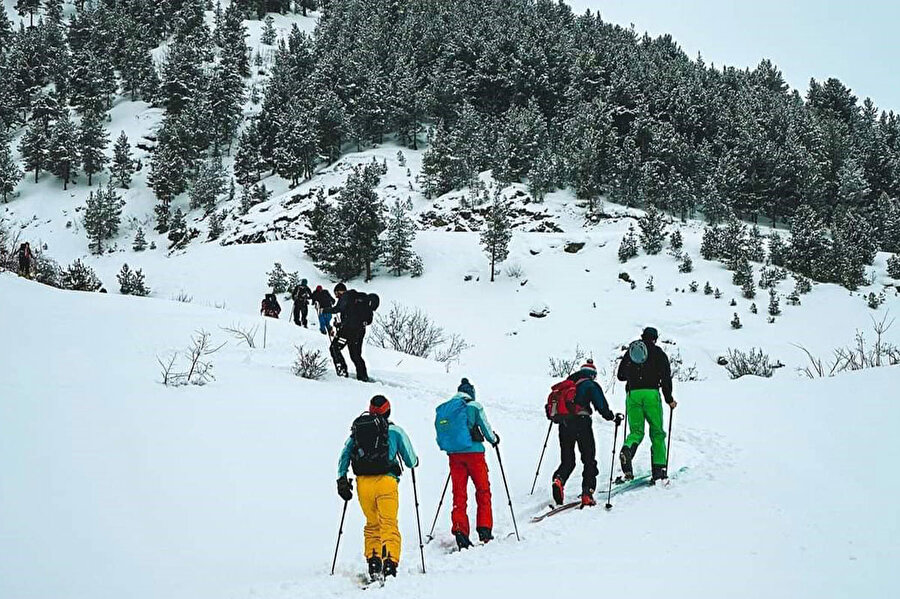 Dağcılar TV programı için bölgede bulunuyordu