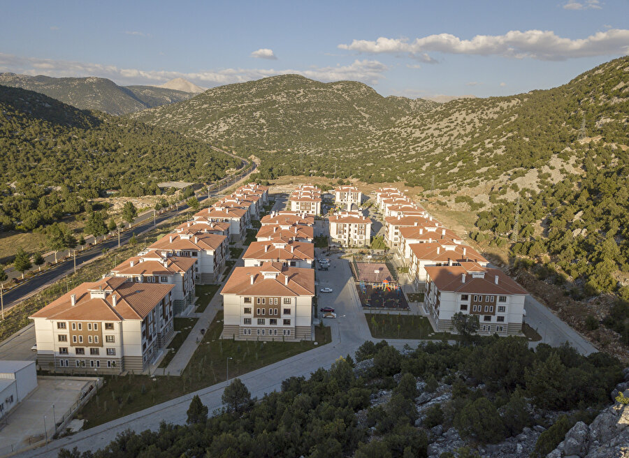 'İlk Evim, İlk İş Yerim' ve 'İlk Evim Arsa' projelerinin kura çekimleri devam ediyor