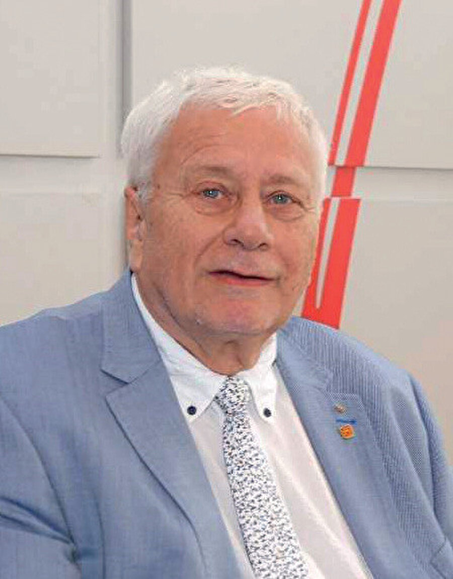 Prof. Dr. Friedrich Schneider.