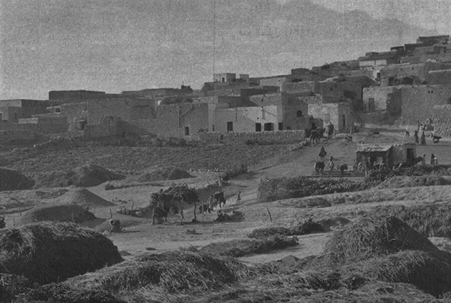 15 Temmuz 1948'de İsrail güçlerince Saffuriye’ye gerçekleştirilen saldırılar sonucunda köy yerle bir edilmiş, sakinleri sürülmüş, evleri ve arazileri Yahudiler tarafından gasp edilmişti.