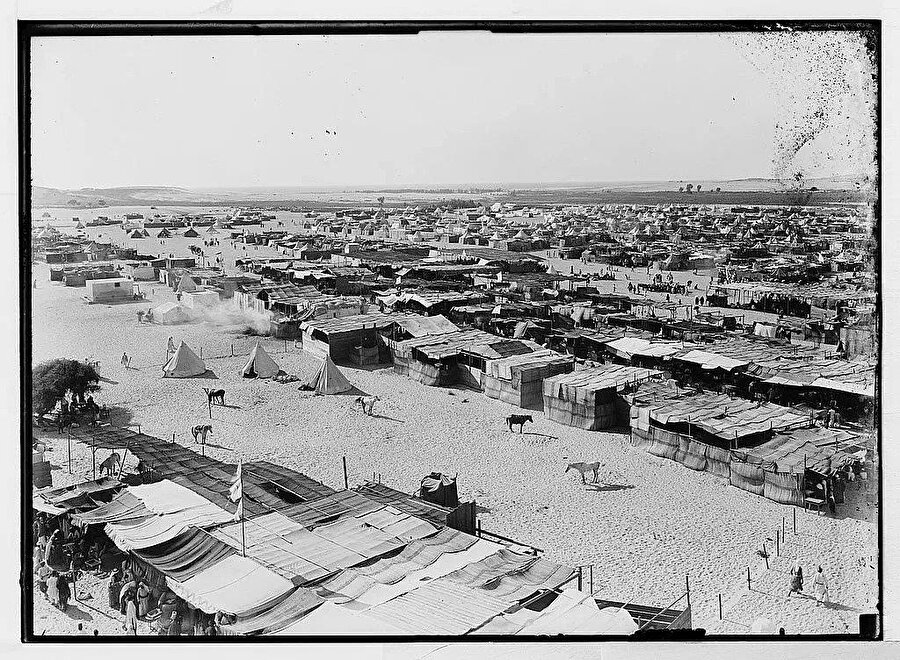 Nebi Ruben, Hac sezonunda yaklaşık 20-30.000 nüfuslu geçici bir çadır kente ev sahipliği yapıyordu.
