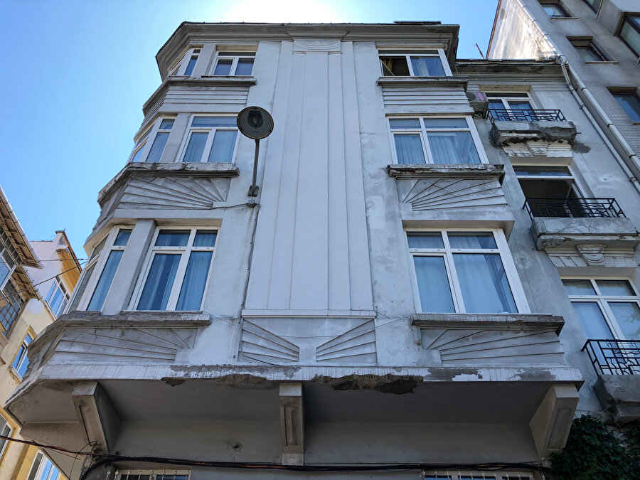 Cihangir,Lenger Sokak ile Güneşli Sokak kesişimi, No:21, Beyoğlu 