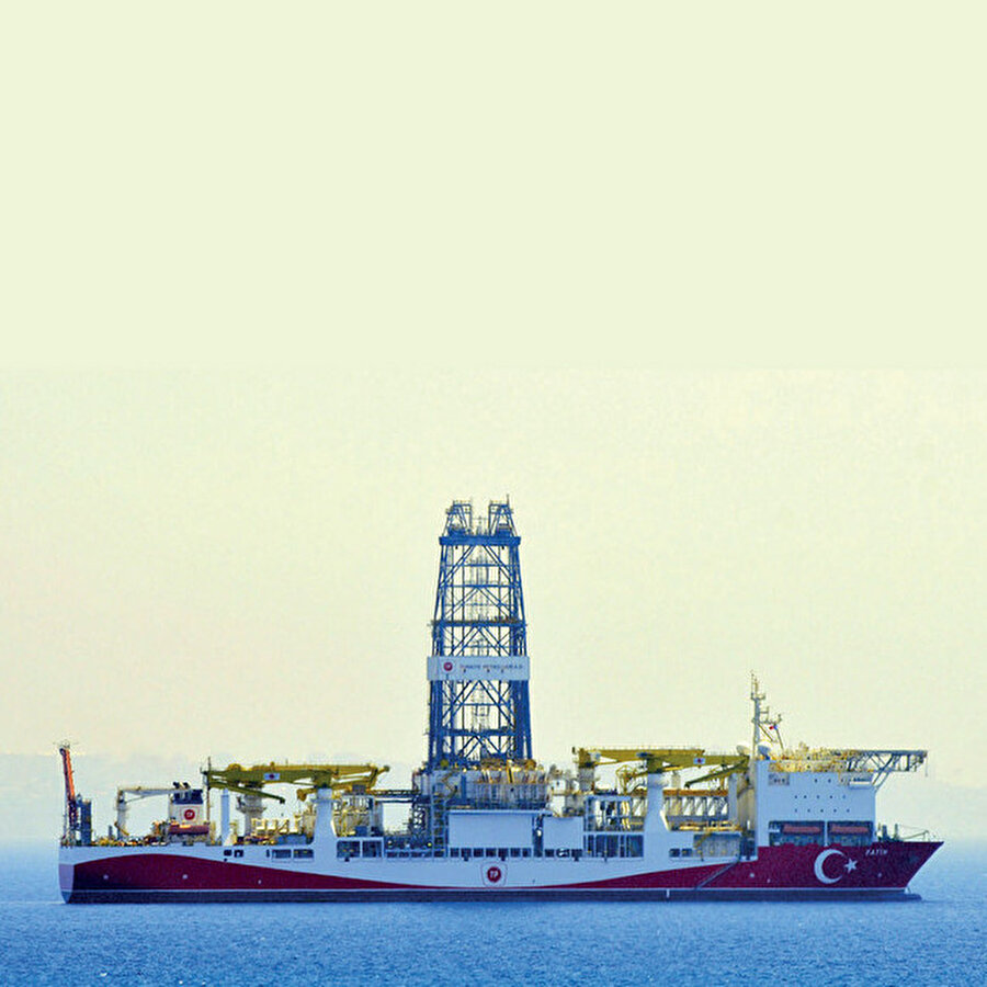 Fatih Sondaj Gemisi.