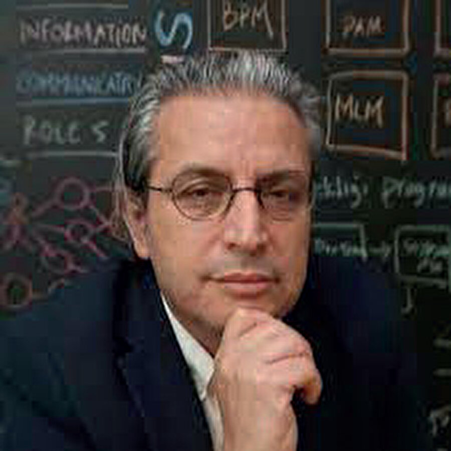 Prof. Dr. Murat Kasımoğlu.