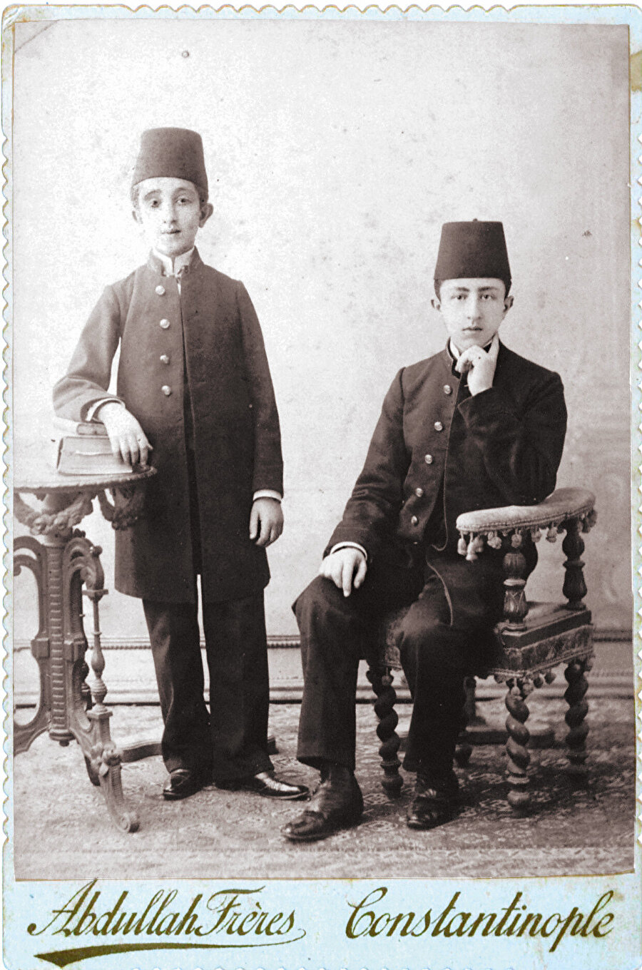 Selim Nüzhet ve Abdülhak Şinasi.