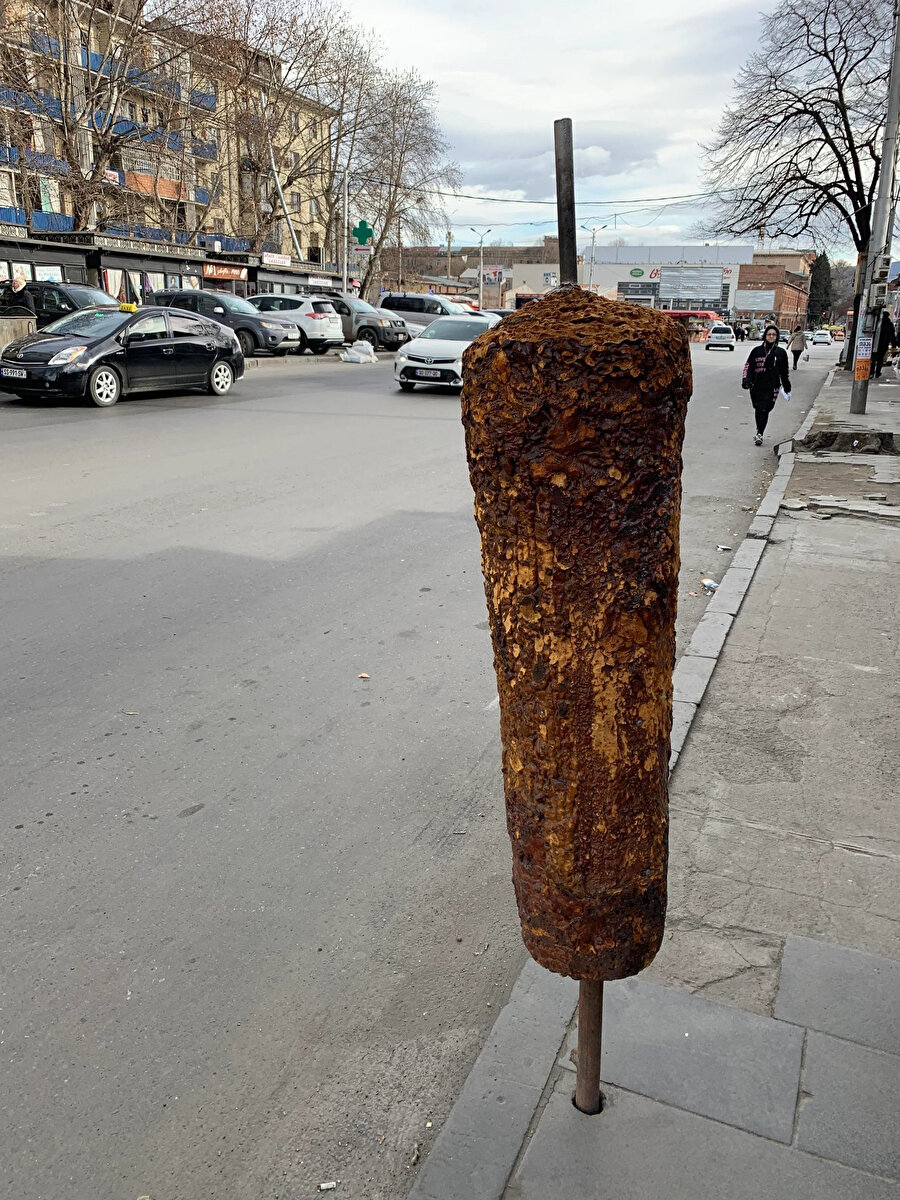 Açlıktan döner gördük