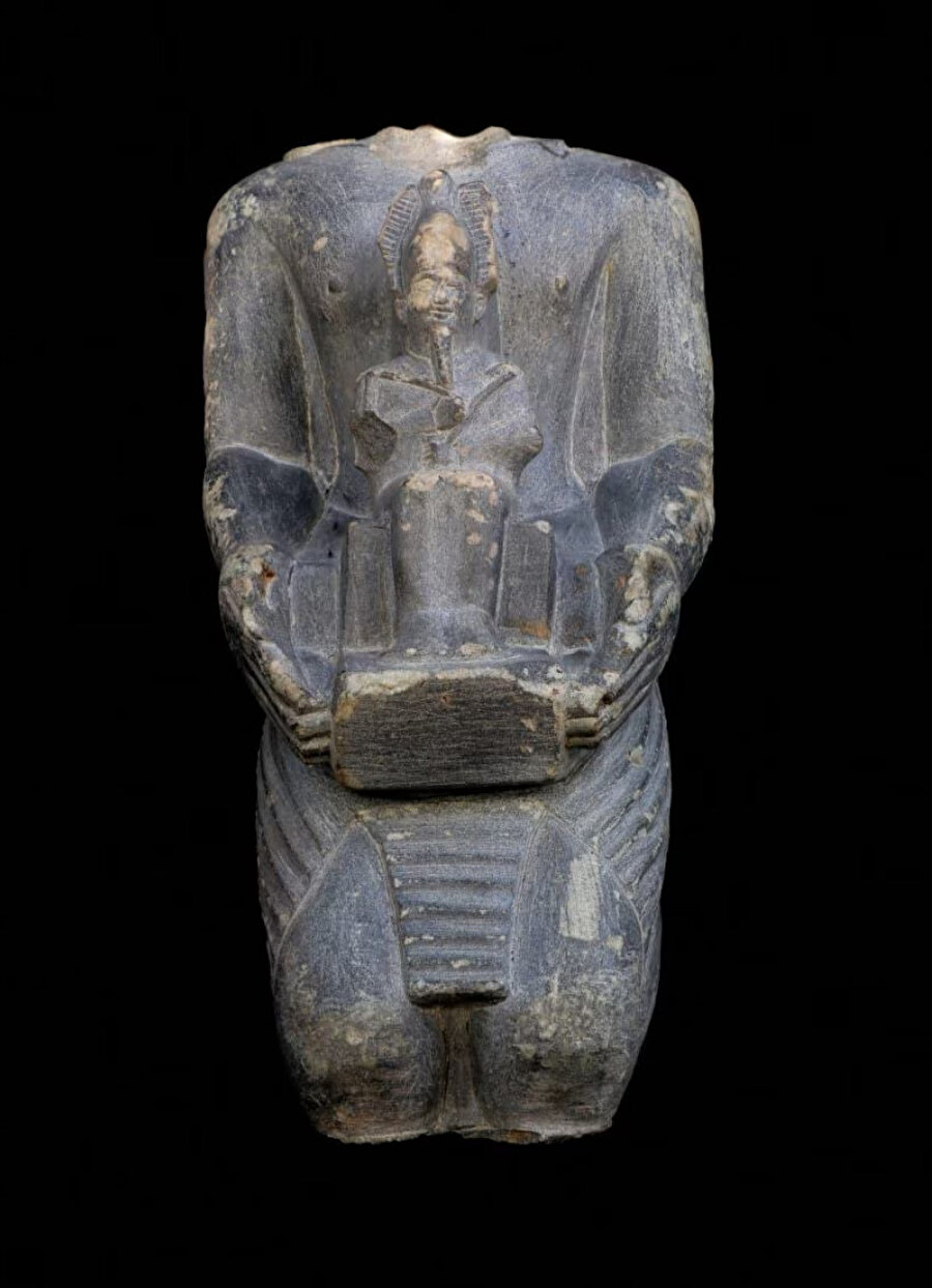 Mısır Tarihi Eserler Bakanlığı 2020'de de bu tapınakta, başka hayvanlara ait kemik ve iskelet parçalarına ulaşıldığını açıklamıştı.
