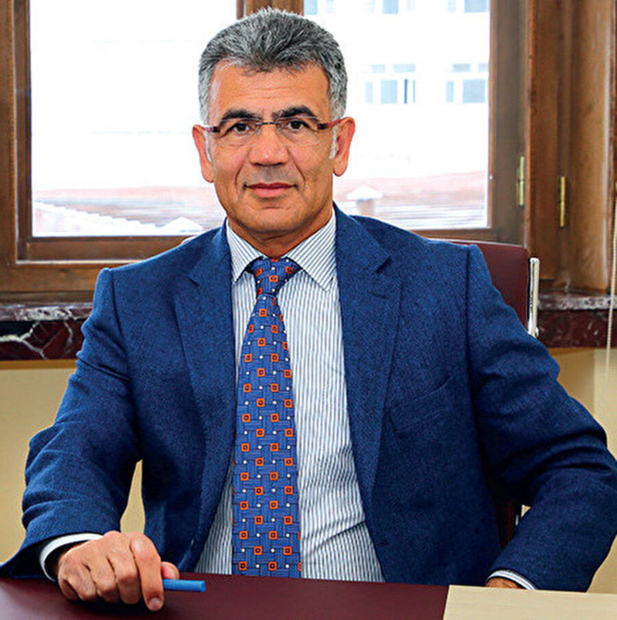 Prof. Dr. Levent Aydın.