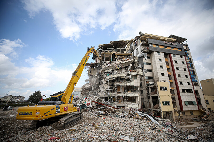 LÖSEV'den asbest uyarısı: 50 yıl içerisinde Hatay'da kanser patlayacak