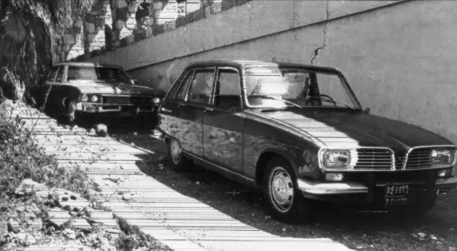 Lübnan, Beyrut'un hemen dışında bulunan bu iki arabanın, İsrail askerlerinin 10 Nisan 1973'te Filistinli liderlere düzenlediği baskınlarda kullandıklarına inanılıyor.