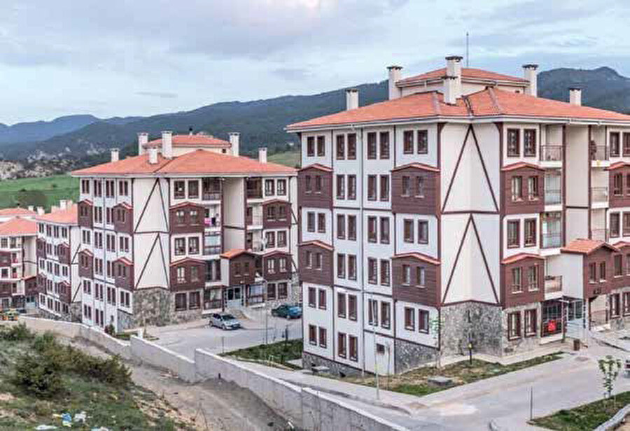 11 ilde bulunan TOKİ konutlarının kaya zemin üzerine inşa edilmesi sebebiyle hiçbirinde yıkım ya da ciddi bir hasar yaşanmadı.