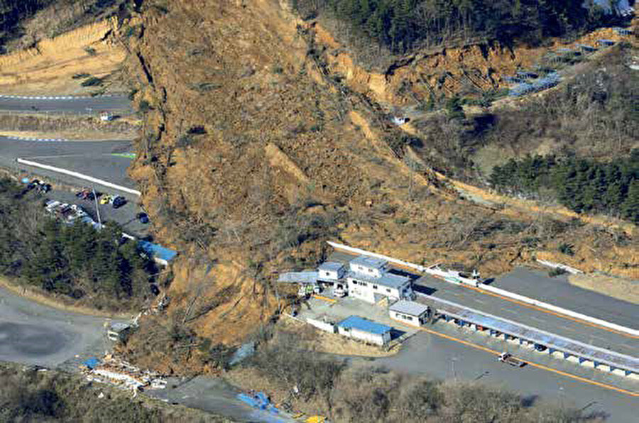 11 Mart 2011’de gerçekleşen, 9 şiddetindeki dünyanın en maliyetli doğal afeti olan Tohoku depreminin Japonya tarihinde özel bir önemi bulunuyor.