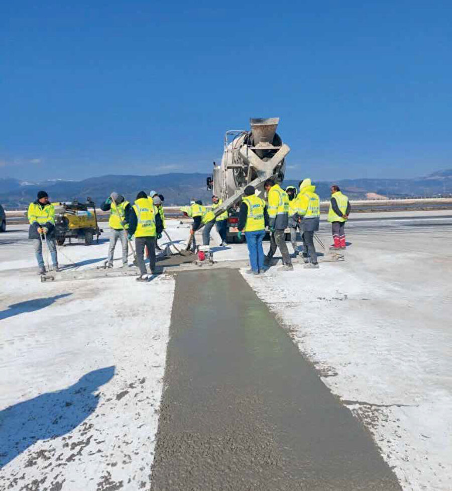 Hatay Havalimanı 12 şubat pazar günü itibarıyla koordineli bir çalışma ile yeniden hava trafiğine açıldı.